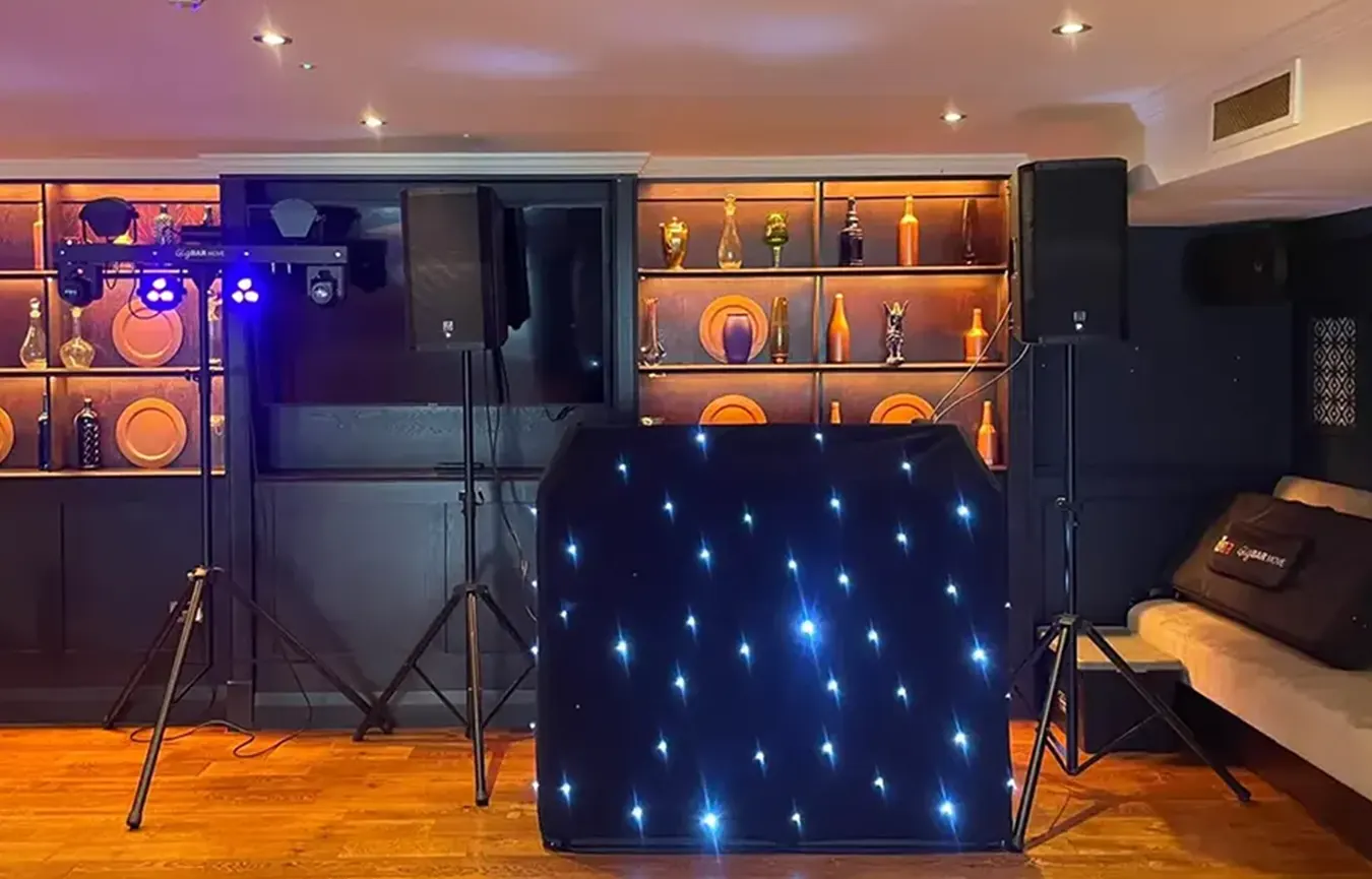 David Jones DJ For 21st, 40th, 50th Birthdays & Anniversaries